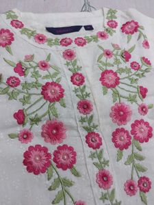 Srishti Tunic With Embroidery