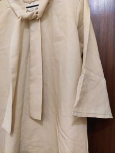 Tie-up Neck Solid Top