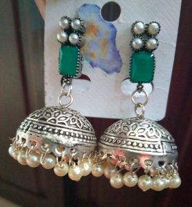 Stylish Jhumka Set