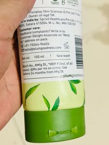 GREEN TEApore cleansing face wash fights pimple