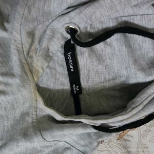 Graphic Print hooded Tee