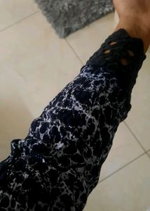 ZOLA Black And White Top
