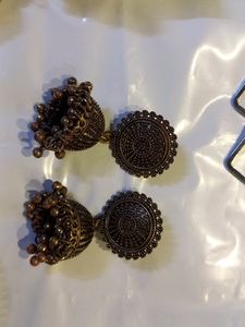 10 Pairs Of Earrings And 2 Finger Rings