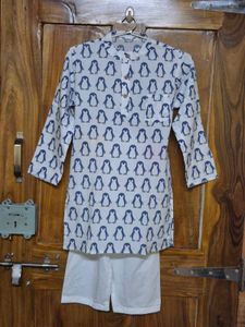 Kids Penguin Print Kurta Set (Avl Sizes 2-7 Years)
