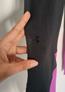 Under Armour gym tight