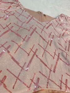 Sparkly Pink Top 🎀