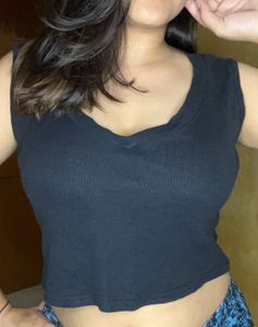 Sleeveless Black Crop Top