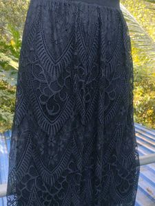 Elegant Black Lace Midi Skirt