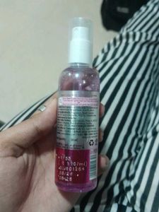 Dabur Gulabari Rose Glow Cleanser