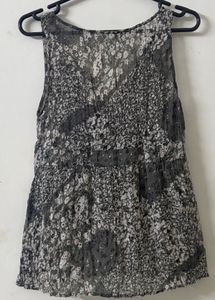 Floral Print Sleeveless Top