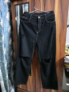 Black Rugged Straight Fit Jeans