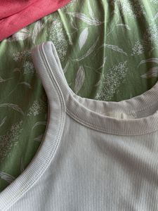H&amp;m White Tank Top(Xs(