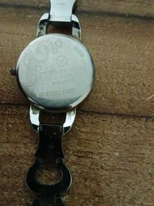 Elegant Women&#39;s Silver Watch