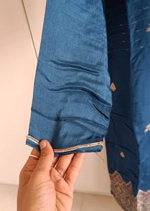 Dark Blue 💙 Embroidered Kurti