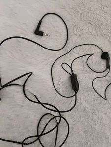 Headphone