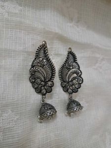 Peacock Earcuff