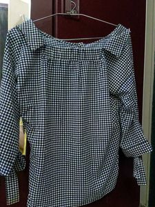 SSS Off shoulder Blouse with Peter Pan Collar