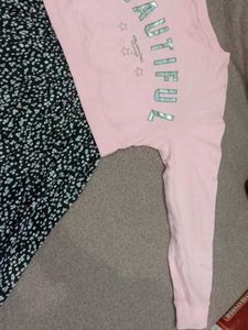 Cute Girl&#39;s classic style tops 🖤🤍💓