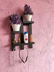 Wooden Showpiece Holder