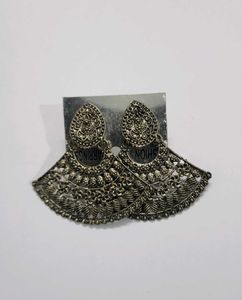 Boho Chic Dangle Earrings