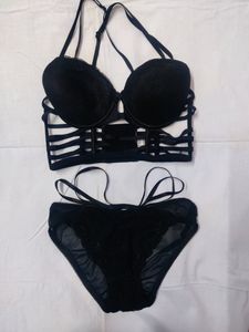 Cage Bra Set New With No Defects
