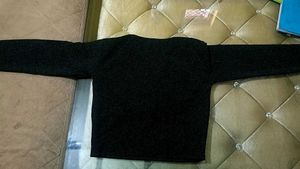 Black V-Neck Long Sleeve Top