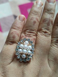 Pearl Cluster Ring
