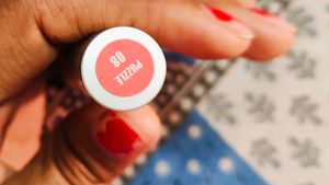 Shryoan Non Transfer Matte Lipstick 💄