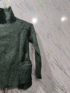 Cozy Green Turtleneck Sweater