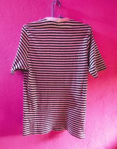 Nike Striped Unisex T-shirt 👕