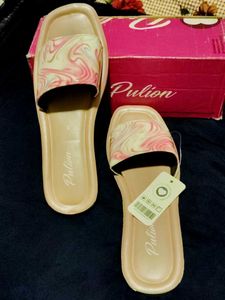 Pulion Swirl Slides.