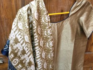 GentlyUsed KhakiColor kurti With BeautifulDupatta