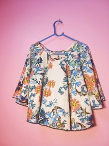 floral print top