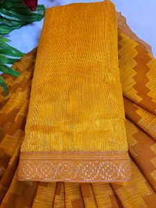 mustard saree, stylish and party wear saree for wo