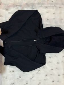 Basic Black Crop Jacket 🎬
