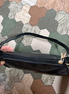 Korean Style Sling Bag (New)!!!!!!