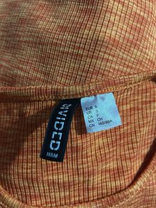 H&amp;M Orange Tie-Up Crop Top