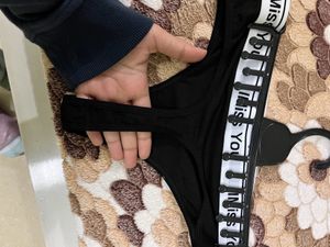 Urbanic Thongs. Size-L.