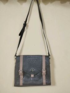hidesign Crossbody Bag