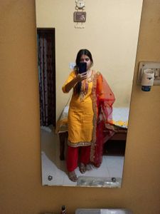 Yellow Suit3