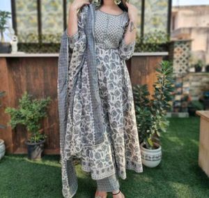 Cotton Subtle anarkali Kurti Dupatta And Pant Set