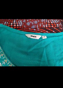 Green Elegant Embroidered Kurta