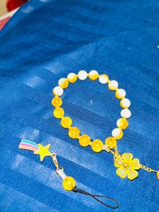 Yellow Flower Accessory Set