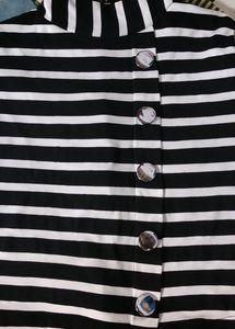 New Dress Hain Bass Ek Bar Hi Peheni Hun