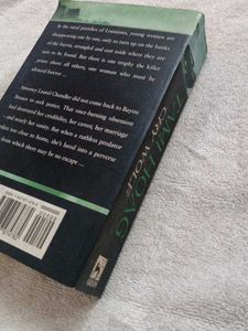 Cry Wolf by Tami Hoag