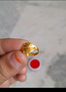 Gold Children&#39;s Ring