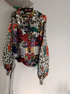 vibrant lose Multi colour crop top shirt