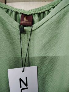 PUFF SHOULDER SEA GREEN TOP ❤️