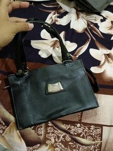 Chic Black Handbag