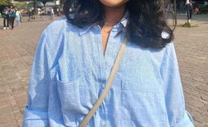 Cloudy sky blue baggy shirt with fine strips